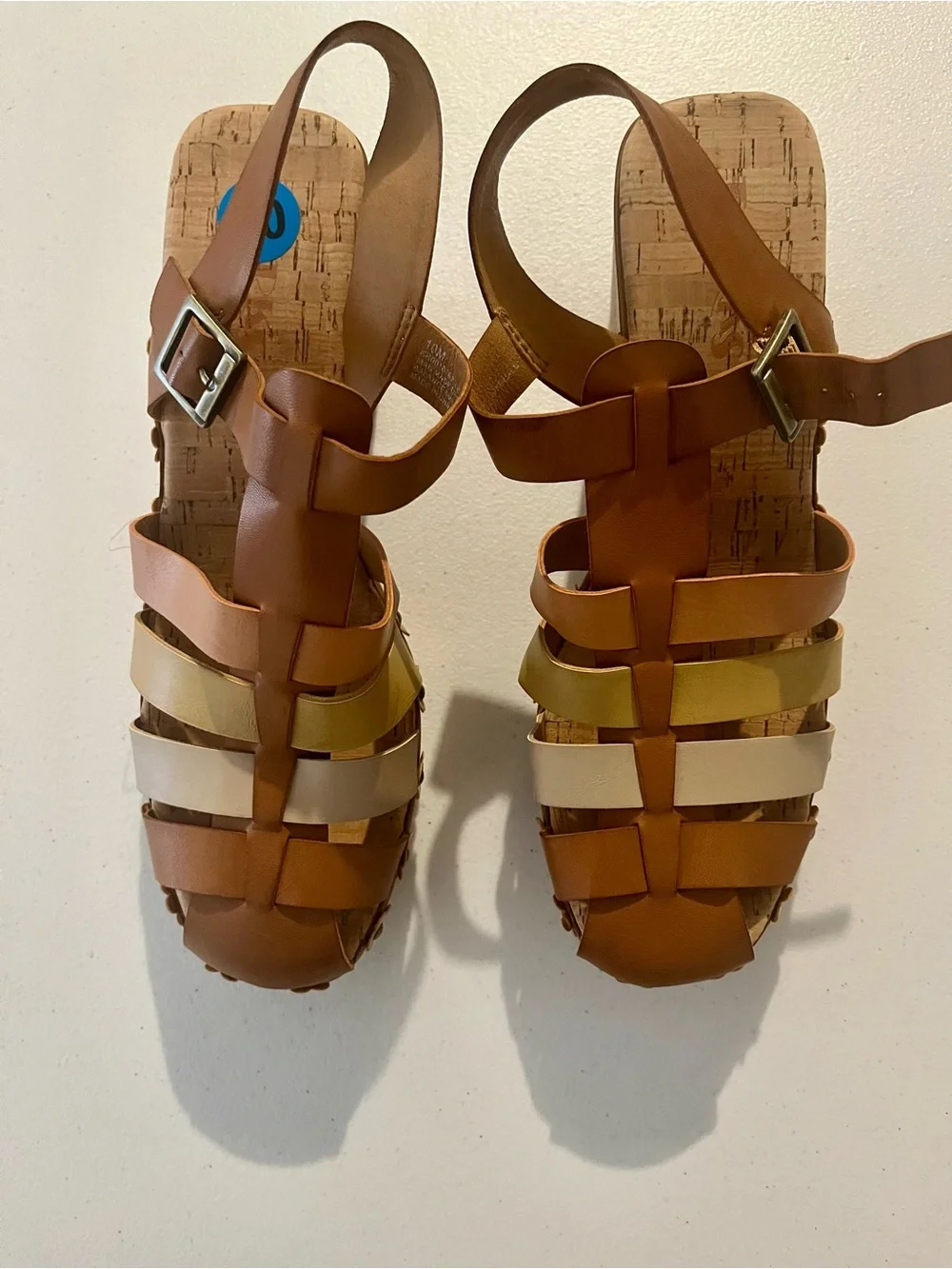 Korks NWOT Brown Multi-Strip Platform Sandals with Floral Studs